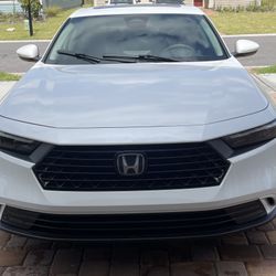 White Honda Accord 32k Miles