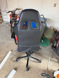 Gaming chair
