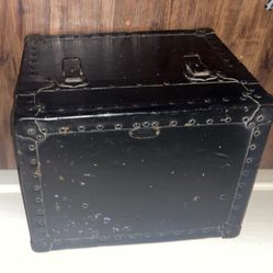 Belber Trunk And Bag Co 1940 Footlocker Chest