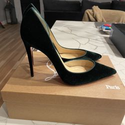 Christian Louboutin Iriza Size 39 1 2 for Sale in Chicago IL OfferUp