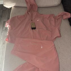 4 Large Nike Outfits For $160