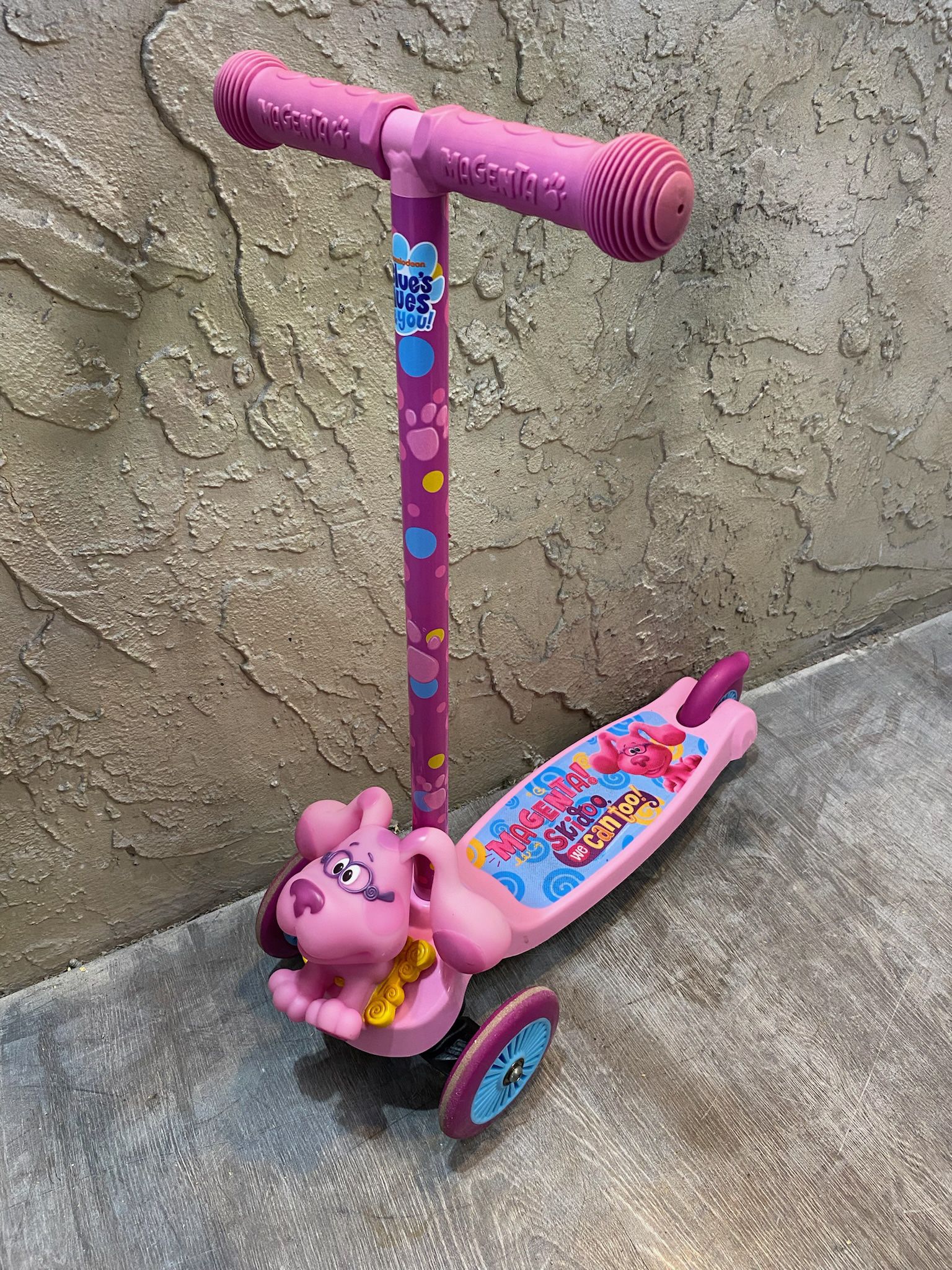 Blue's Clues Magenta 3D 3 Wheel Toddler Scooter- Tilt & Turn- (Ages 3+ - Max Weight 75 lbs) - See My Items