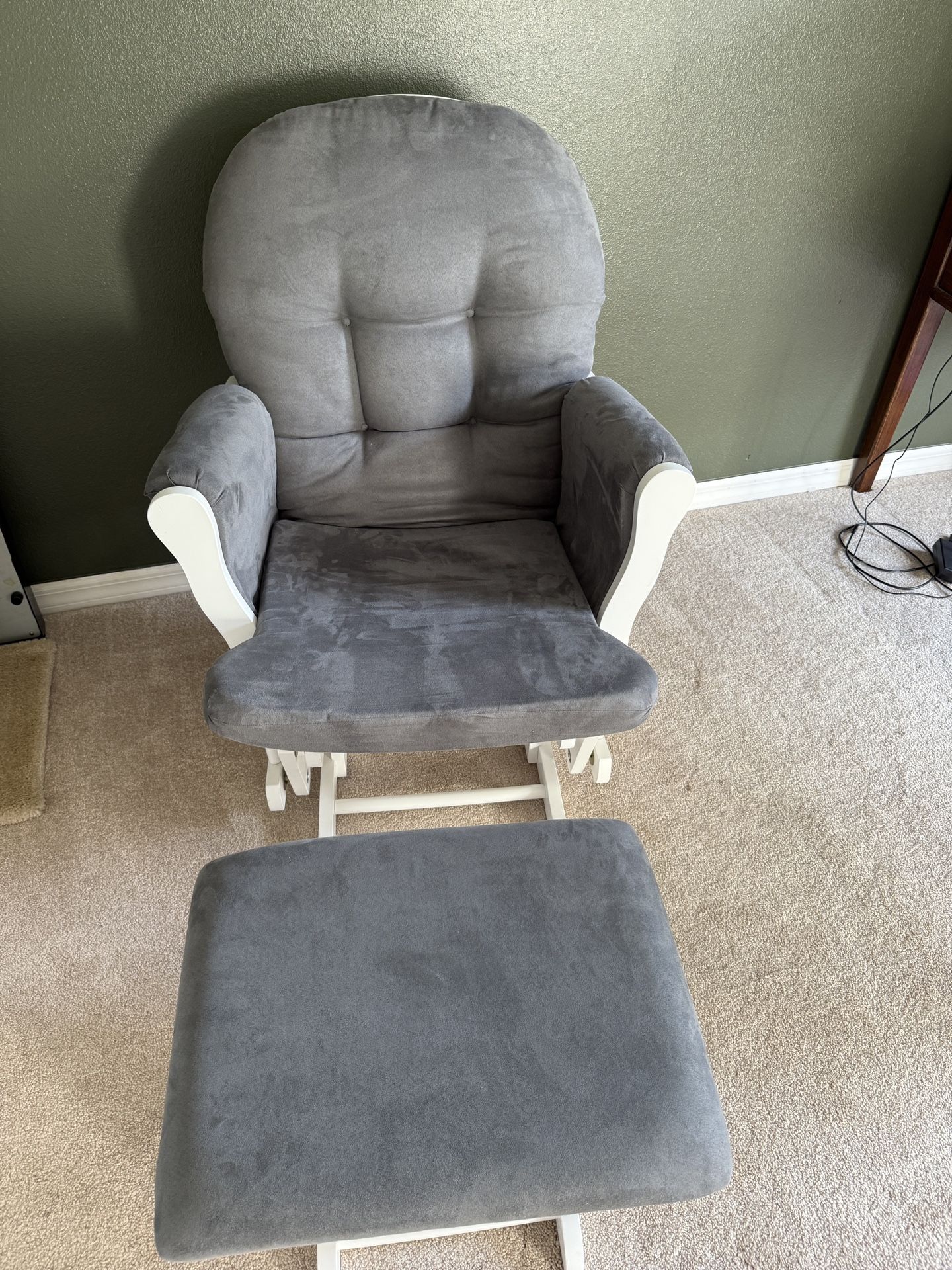 Glider Rocking Nursing Chair