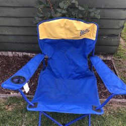 vintage UCLA camping folding beach chair