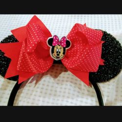 Minnie Mouse Ears With Red. Bow