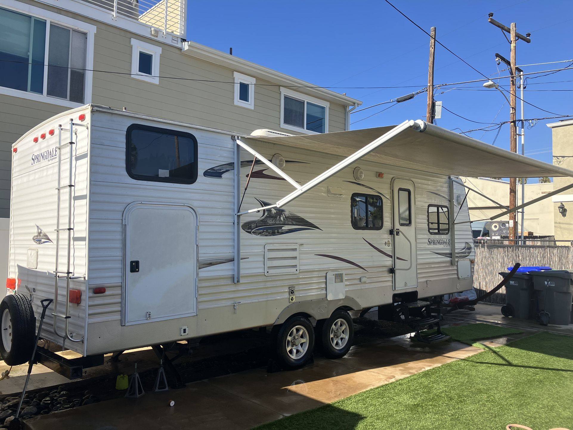 2011 Springdale Keystone Trailer