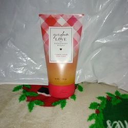 Bath and Body Works Gingham Love Scrub!