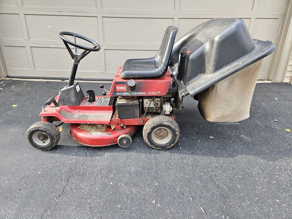 Toro Riding Lawnmower Lawn bagger