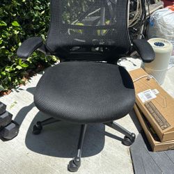 Black Office Swivel Chair
