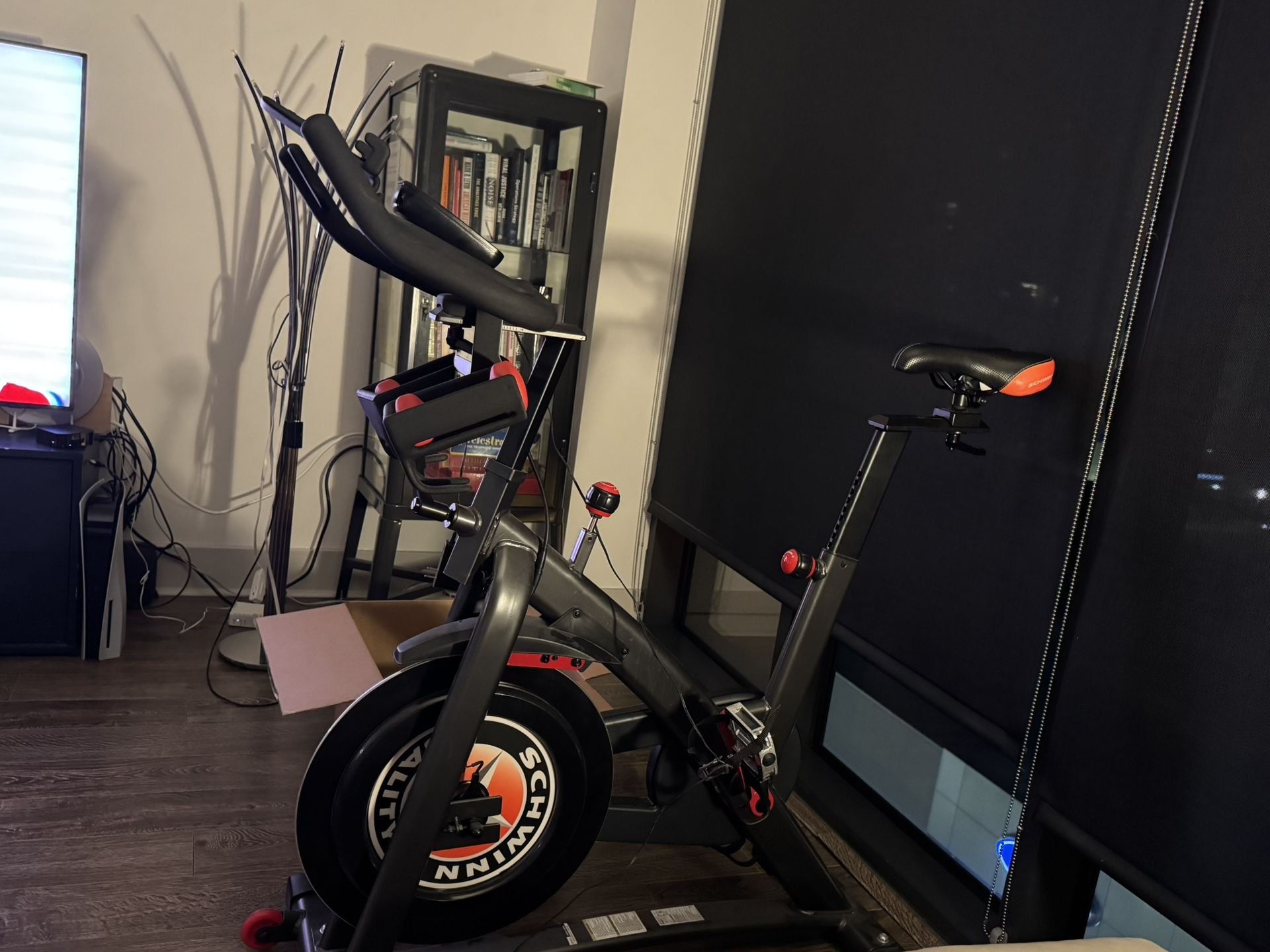Schwinn IC4 Indoor Bike Plus Free May Barely Used