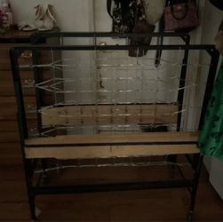 Foldable bed frame