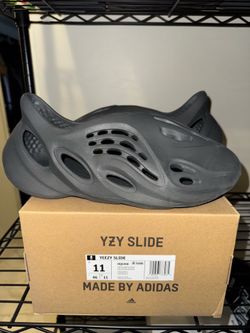 Adidas Yeezy Foam RNR Onyx Sz11