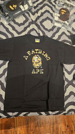 Bape 1st Camo College Tee Size Medium New
