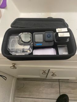 GoPro 11 Black bundle new