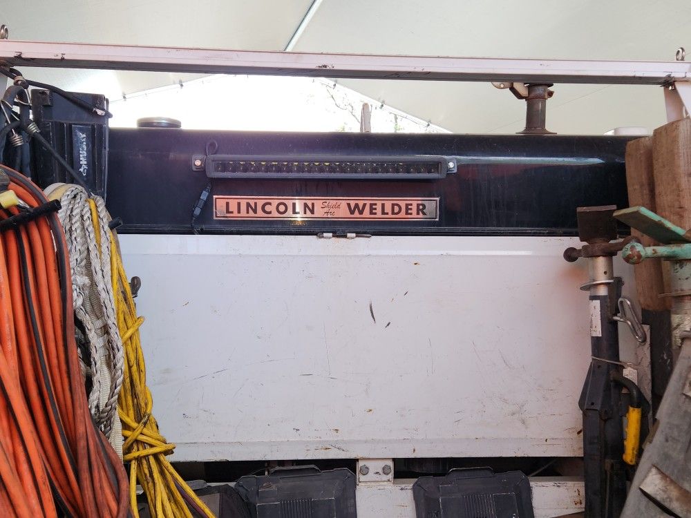 SA 250 Lincoln Welding Macine