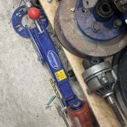 Eastwood Fender Roller 