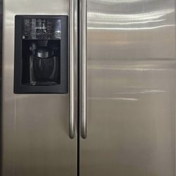GE Side by Side Refrigerator(We Deliver)