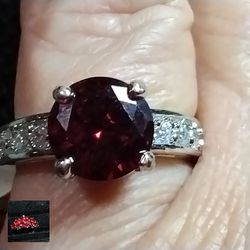 14-K WHITE GOLD, MOZAMBIQUE *9 MM* FACETED GARNET RING.. SIZE 6-1/2 (R-48992)