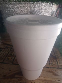 DISPOSABLE CUPS/ VASO DESECHABLES