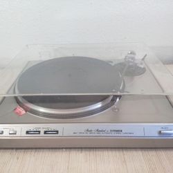 Fisher MT-6410 Turntable Vintage Japan 1984