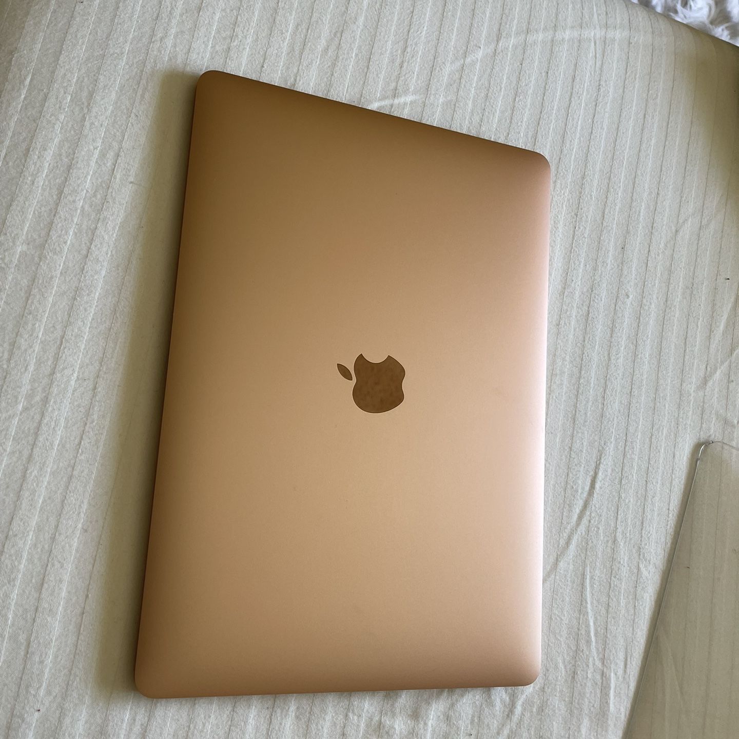 Apple, MacBook Air, A2179, Rose gold, 13”