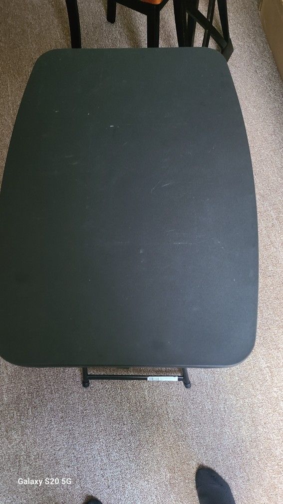 Used Dinner Table