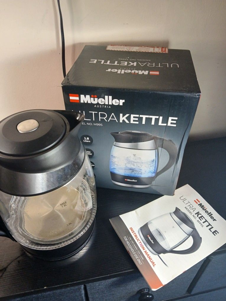 MUELLER ELECTRIC KETTLE M99S NEW Open Box Tested Works Great .
This Müller corded electric kettle is a great addition to your kitchen. With a capaci