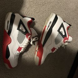 Jordan 4 Fire Red (2020)