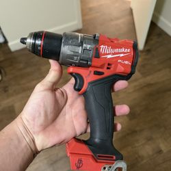 DRILL HAMMER  MILWAUKEE FUEL M18 LIKE NEW