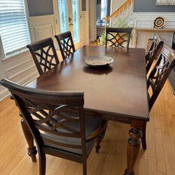 Fine Dining Table Set