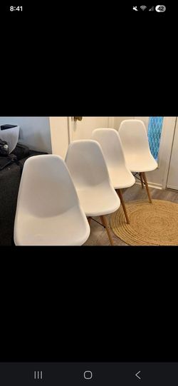 Like new chairs