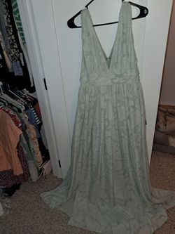 Lulus Sage Green Maxi Dress – Women's Medium