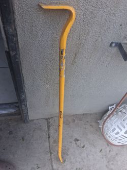 DeWalt Heavy Duty Pry Bar