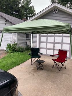 Tent whit 2 chairs