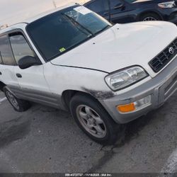 1(contact info removed) Toyota Rav4 2.0L FOR PARTS ONLY Parting Out