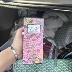 Pink Perfume 