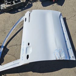 Kia Sorento Right Door Oem