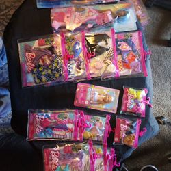 Barbie Dolls, Barbie Clothes, And Princess Jasmine . 