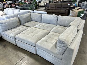 Thomasville tisdale fabric Modular sectional with ottoman