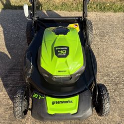 Greenworks Lawnmower Edger Set + 3 Batteries - Outdoor Tool