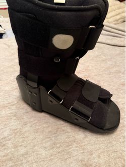 Walking boot