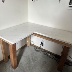 Polished Cambrian Quartz Desk 