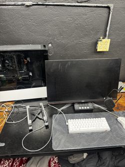 Cyber power Pc + Full Set Up!