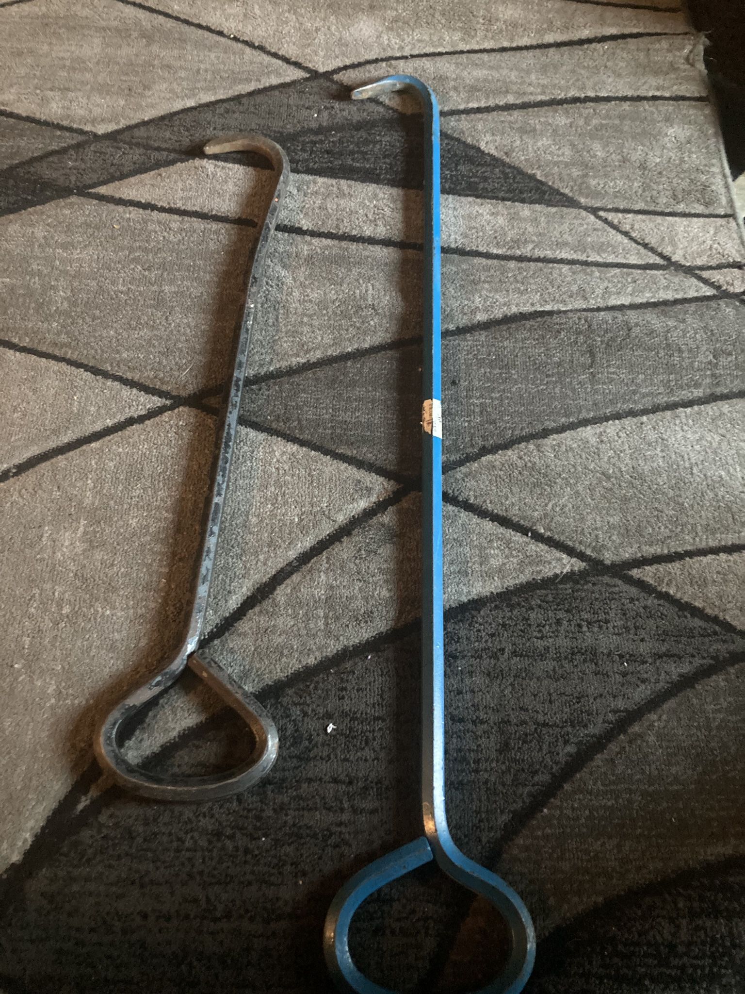 Manhole Cover Hook Blue35in Black25 Tool replacement Hook End W/ Handle Scuffed