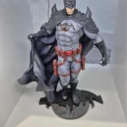 Thomas Wayne Batman Statue