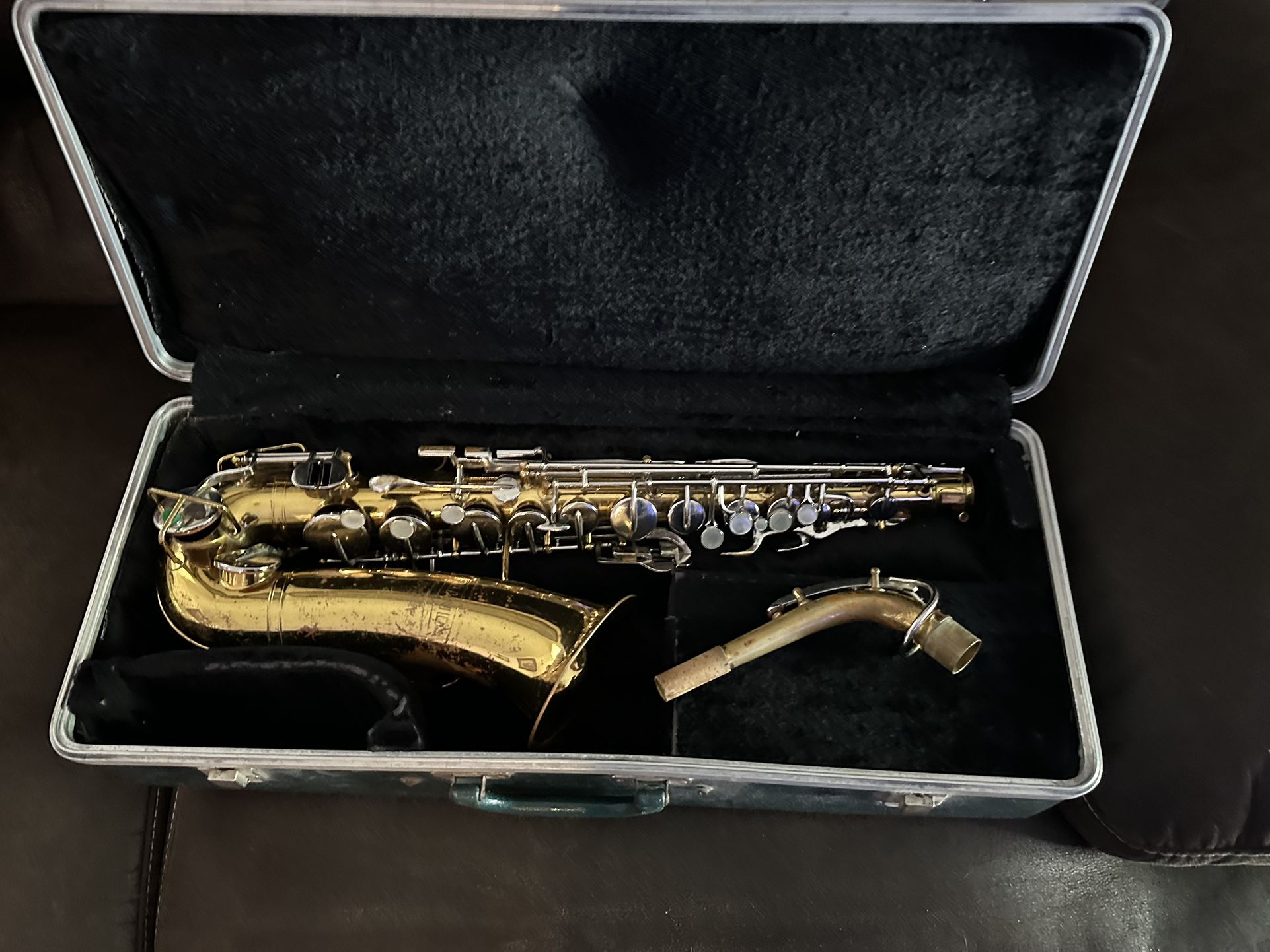 Vintage 1950s Selmer Bundy USA Alto Saxophone Serial Number #50232