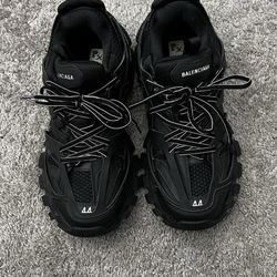 ALL BLACK BALENCI TRACKS US SIZES 4-12