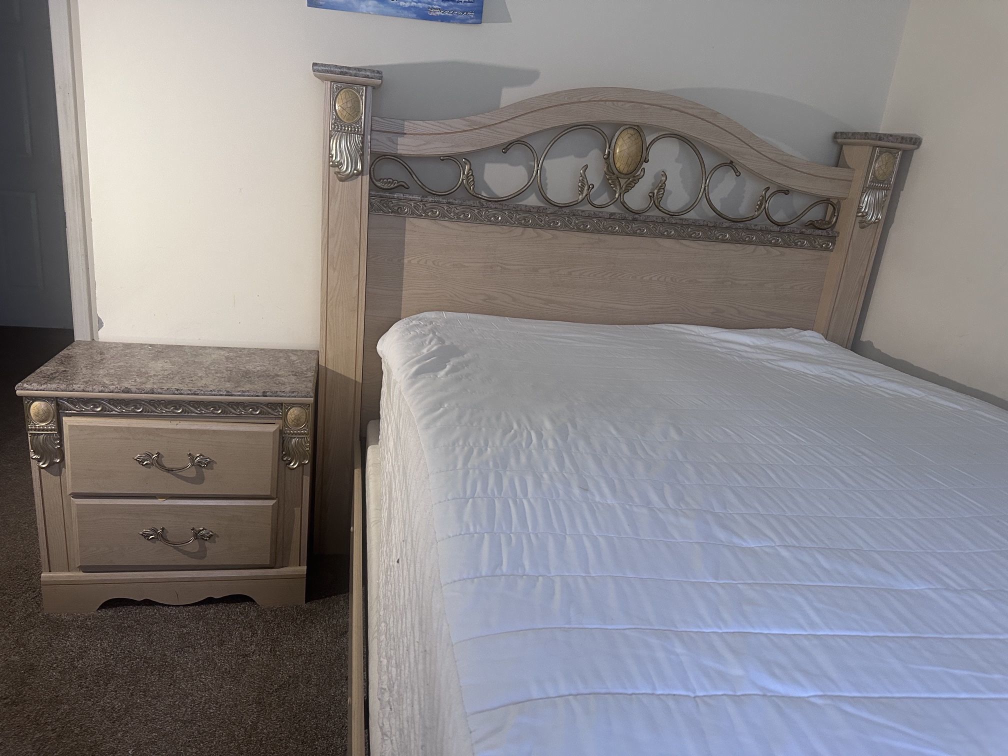 Queen Bedroom set