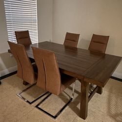 WOODEN DINING TABLE 
