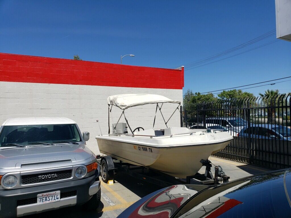 ‘16 Fishing And Ski Boat